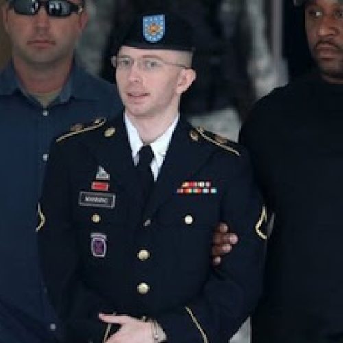 Bradley Manning es culpable de espionaje en el caso Wikileaks